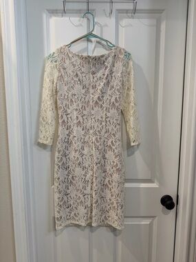 Jessica Howard Ivory Lace Sheath Dress with 3/4 Sleeves
